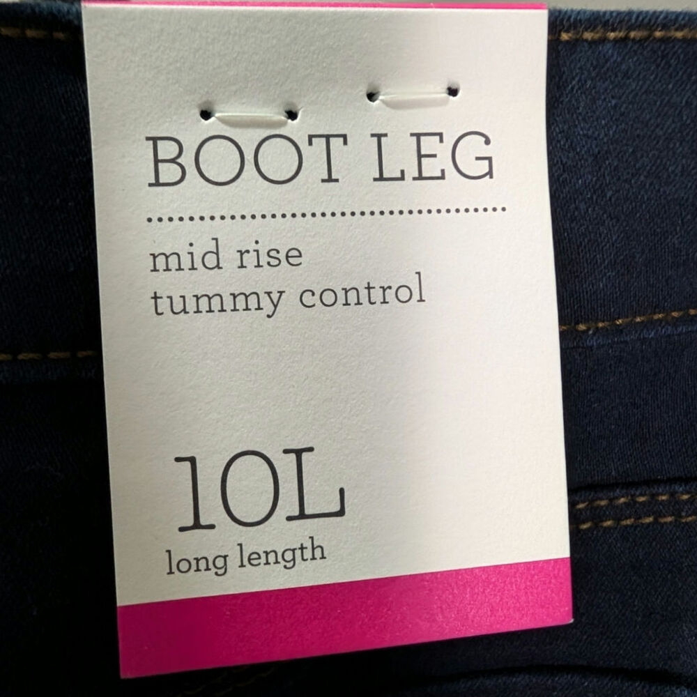 NWT Style & Co Boot Leg Mid Rise Tummy Control Dark Wash Jeans Size 10 long - Picture 2 of 8